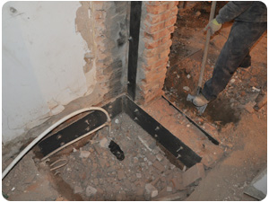 5.聚合物抹平打穿孔对接钢板